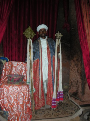 asthechurchesoflalibelaarestillusedtheyalsohavethereligeousitemsusedinethiopianorthodoxceremonies.jpg