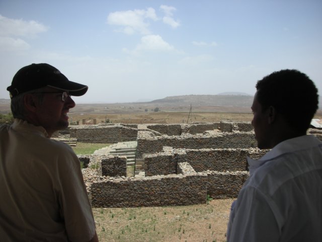 queenofshebaspalaceaksumarcheologistshoweverdatethepalacearound7thcenturyadsome1500yearsafterthequeenofsheba.jpg