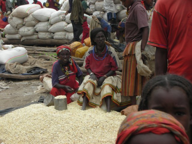thursdaymarketinkonsosouthernethiopia.jpg