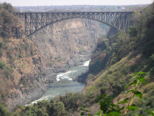 justbelowvictoriafallsisthebridgethebritishbuiltin1905itisnowtheborderzambiazimbabwe.jpg