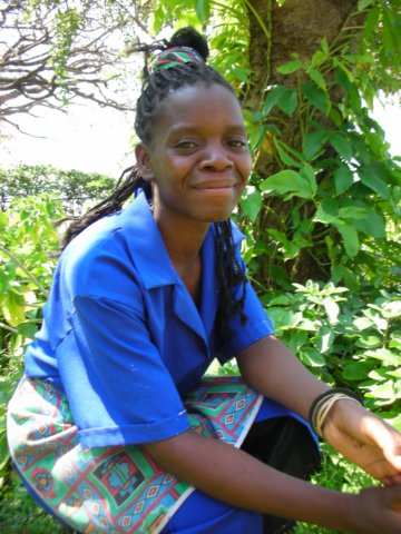 lindawhoworksatnkhoudzilodgecampabout20kmsouthofmonkeybaymalawi.jpg