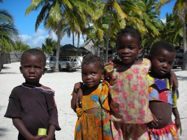 curiouskidsatpanganebeachnorthernmozambique.jpg