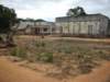 moststonebuildingsinthecoastalareasofmozambiquewevisitedaredeterioratingthisisatypicalsight_small.jpg
