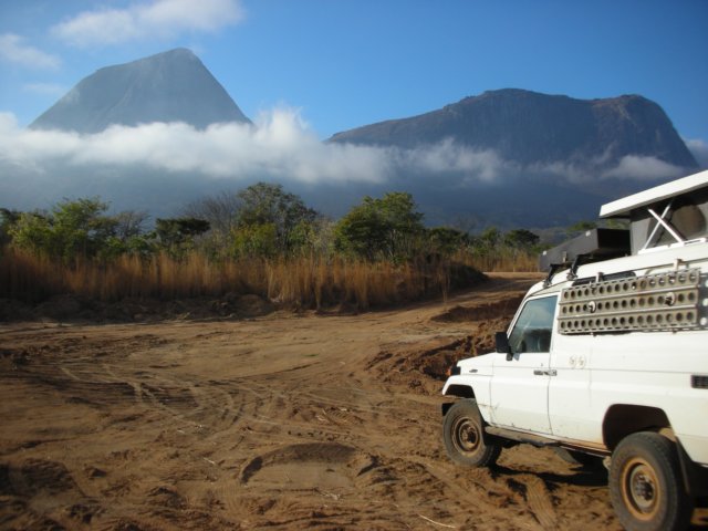 ourbushcampspotonthewaytothemalawiborderniassaprovincenorthernmozambique.jpg