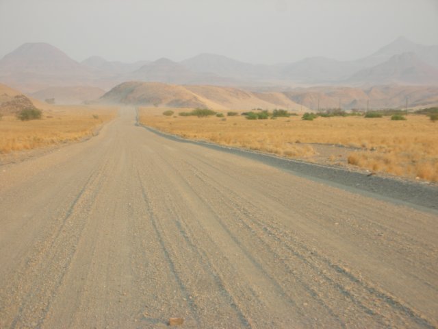 theroutetowardsthecoastofnamibiathroughdamaralandisscenic.jpg