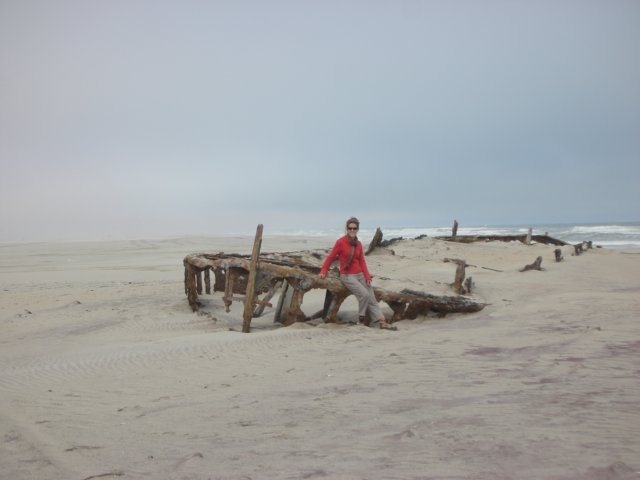 andanotherboatthatdidnotmakeitskeletoncoastnamibia.jpg