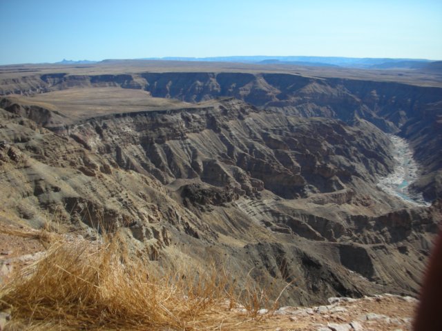 thefishrivercanyonisthesecondbiggestintheworldonlythegrandcanyonintheusaisdeeper.jpg