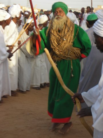everyfridayinomdurmansocalleddervishesgathertodanceandsingafterwardstheyprayinthemosque3.jpg