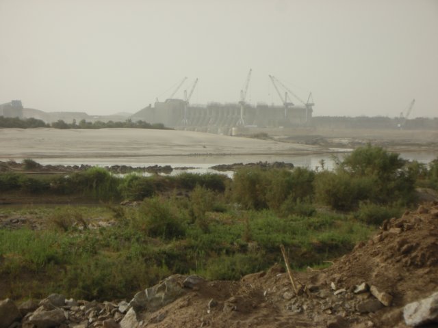 neartheniles4thcataractalargedamisbuiltunderchinesesupervision.jpg