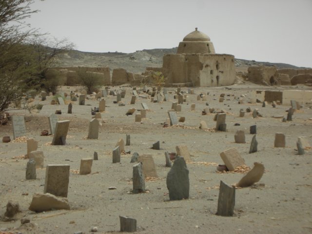 northensudanagraveyard.jpg