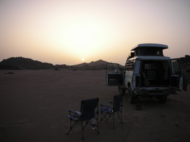 northernsudanbetweenwadihalfaanddongolaourbeautifulandlonelycampspot.jpg